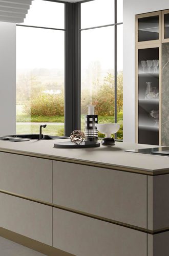01-cucina-moderna-stratos-gres-calcite_nera-light_grey